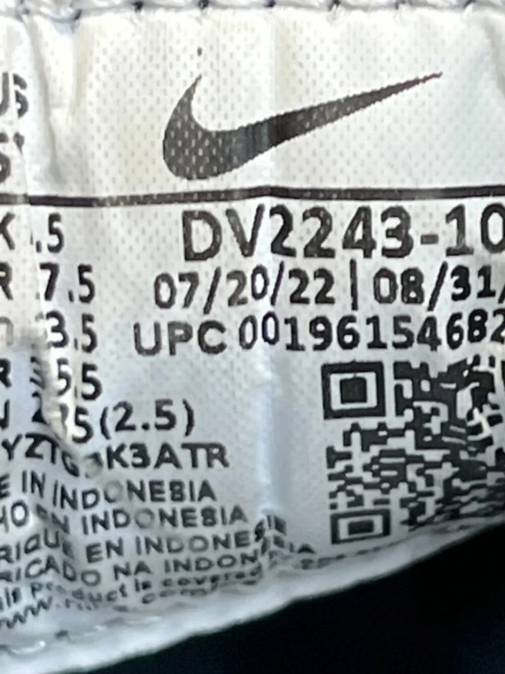Nike Air Huarache Run‎ SE Boys Size 5Y White Athletic Running Shoes Sneakers